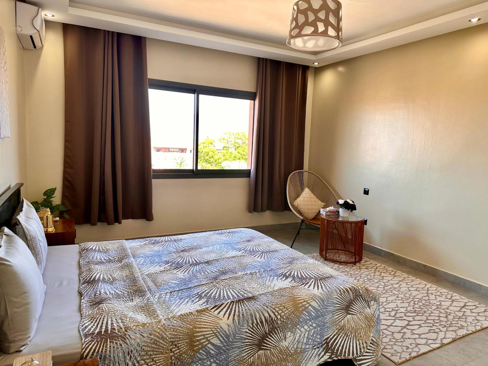 Moderne, Lumineux & Spacieux Avec Balcon -Central -Wifi-Smart Tv-Clim Marrakesh Bagian luar foto